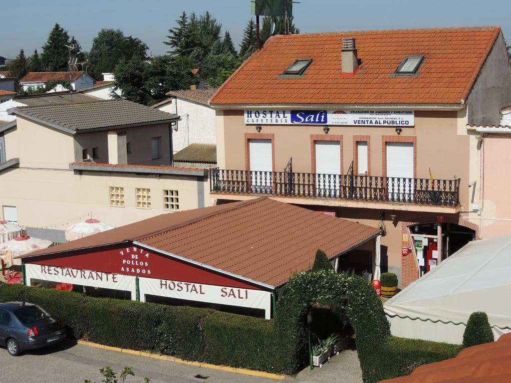 Hostal Sali Pelabravo Zewnętrze zdjęcie