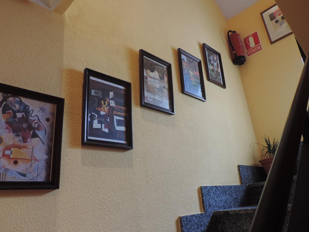 Hostal Sali Pelabravo Zewnętrze zdjęcie