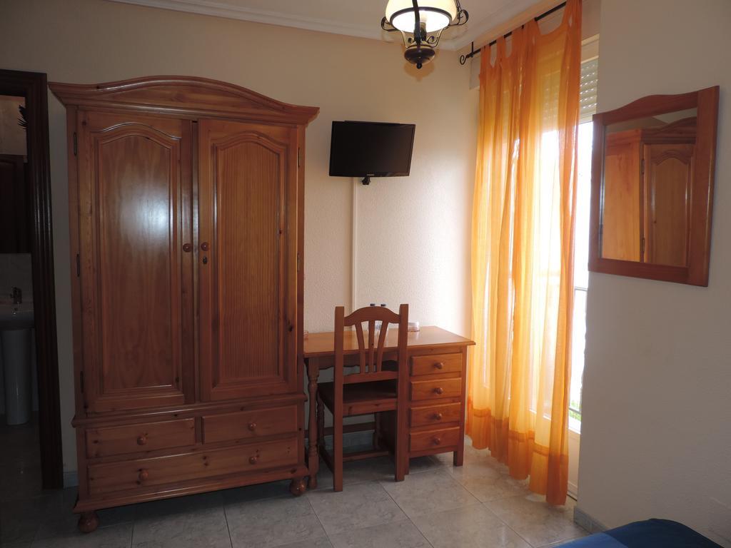 Hostal Sali Pelabravo Zewnętrze zdjęcie