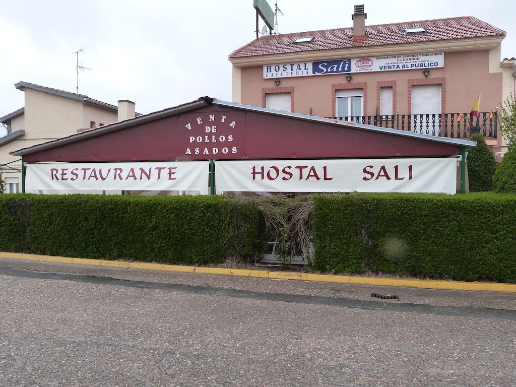 Hostal Sali Pelabravo Zewnętrze zdjęcie