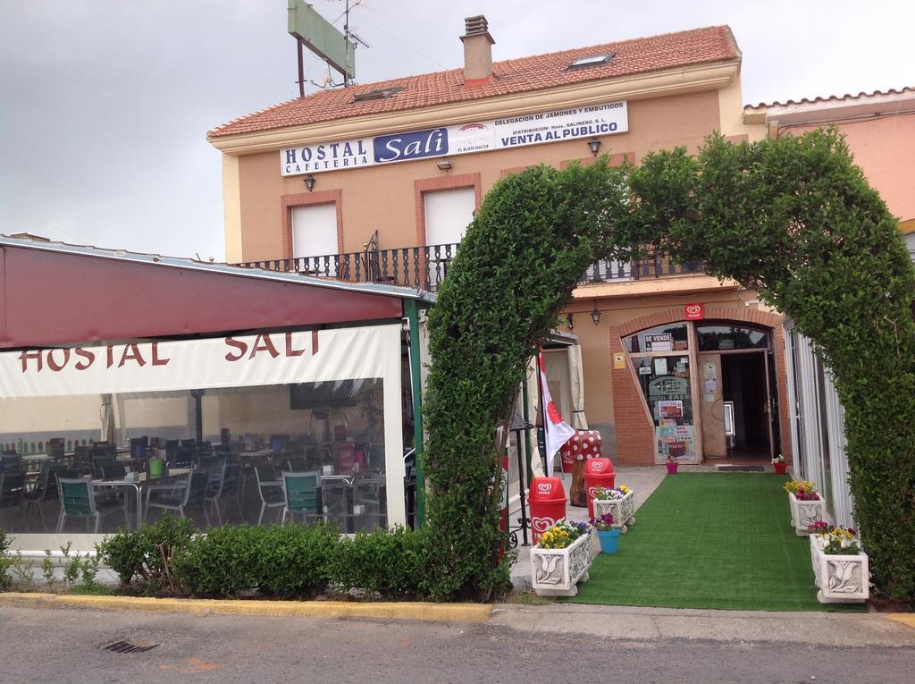 Hostal Sali Pelabravo Zewnętrze zdjęcie